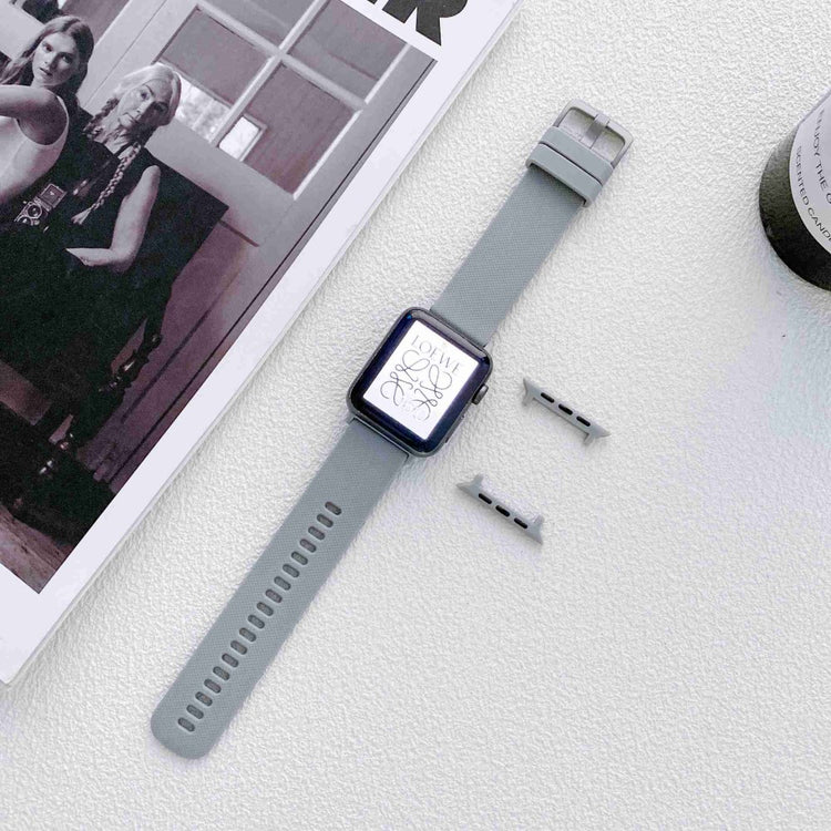 Helt vildt sejt Apple Watch Series 7 45mm Silikone Rem - Sølv#serie_8